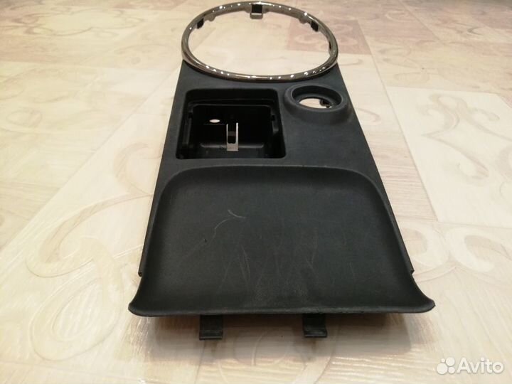 Накладка кулисы кпп Toyota Altezza Lexus IS200