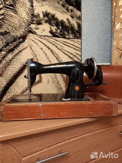 Ручная швейная машина бу