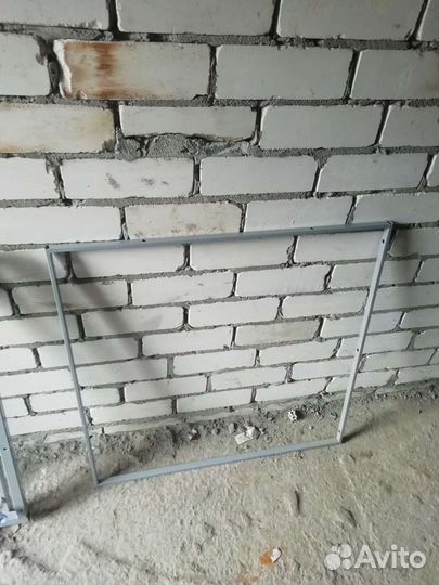 Рамка, уголки на колесах