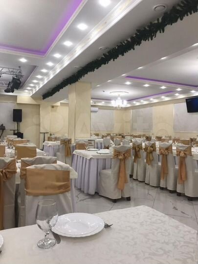 Ресторан и сауна 550 м².чайхона,бар, клуб