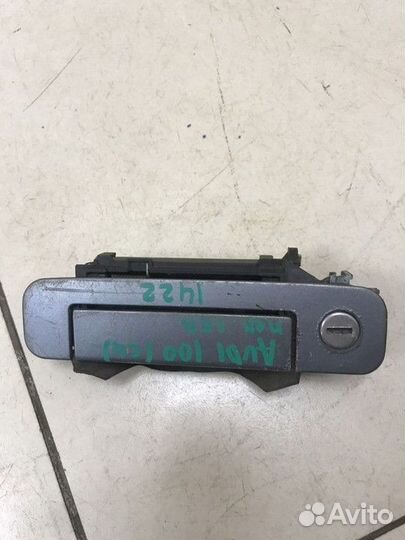 Ручка двери наружная передняя левая Audi 100