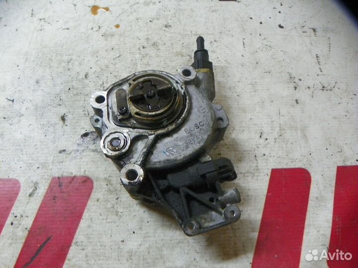 Насос вакуумный Peugeot 4007