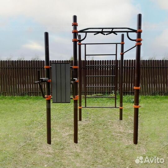 Спортивный уличный комплекс