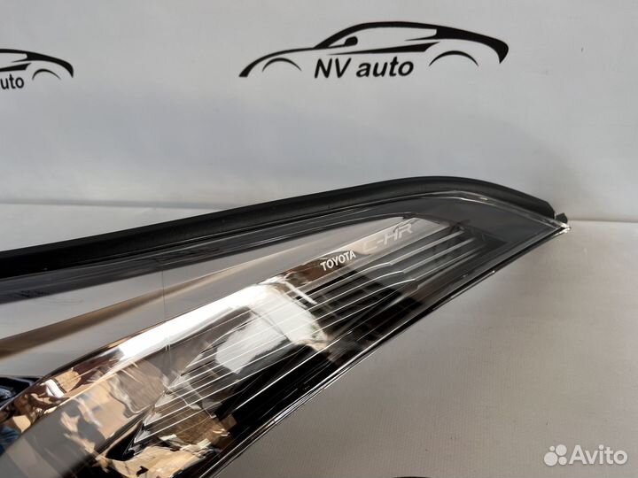 Toyota C-HR фара передняя левая ксенон 16-19