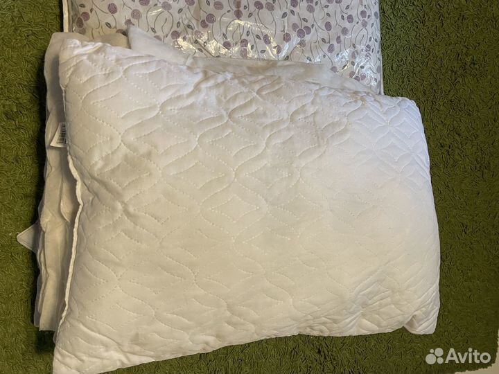 Одеяла и подушки бу