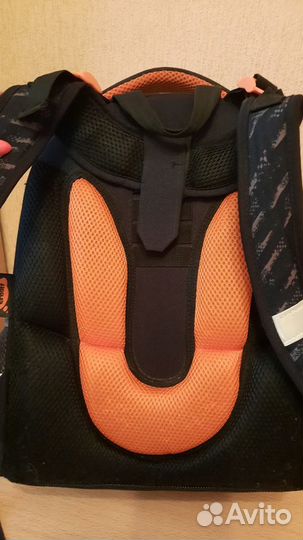 Школьный рюкзак