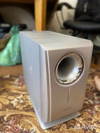 Музыкальный центр с сабвуфером
