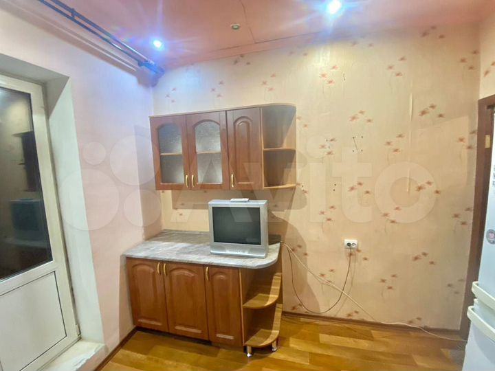 2-к. квартира, 60 м², 6/10 эт.