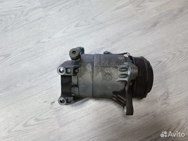 Компрессор кондиционера Nissan Teana j32