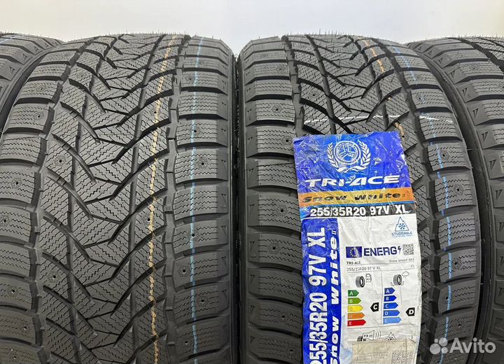 Tri Ace Snow White II 255/35 R20 33J