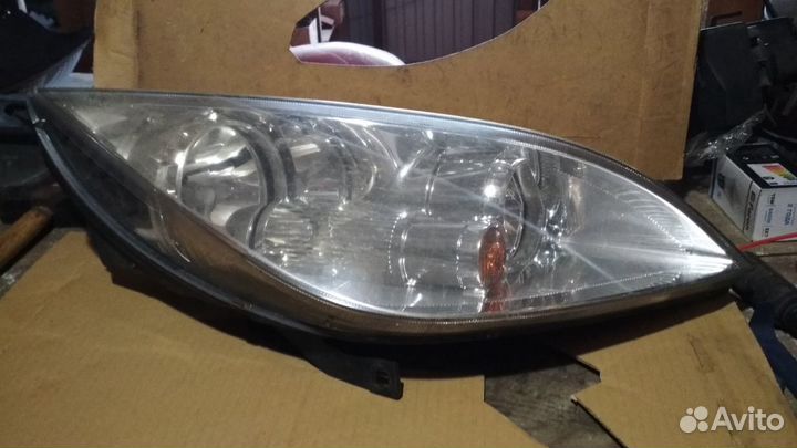 Фара правая Митсубиси Кольт Z35,Colt Z35 2007г