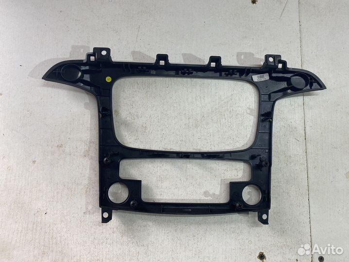 Рамка центральной консоли Ford S-Max