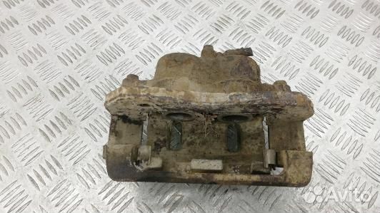 Суппорт тормозной передний правый KIA sorento 1 (9