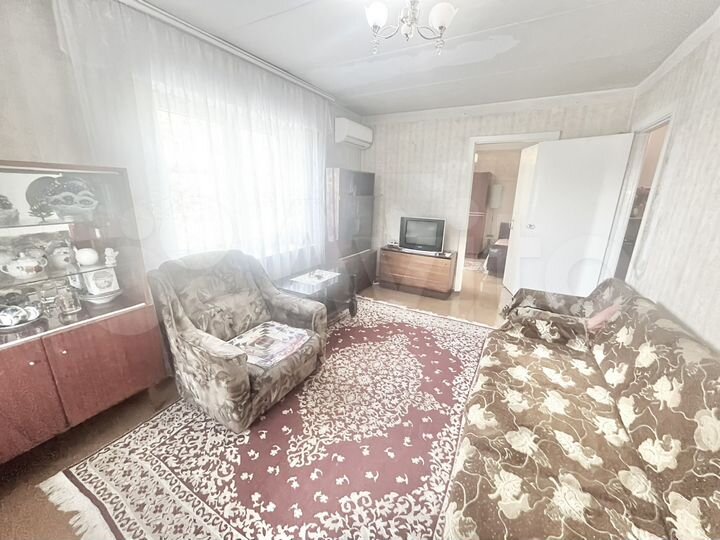 2-к. квартира, 42 м², 3/5 эт.