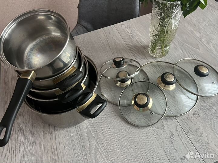 Кастрюли набор