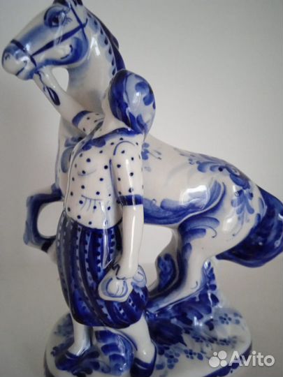 Фигурки гжель