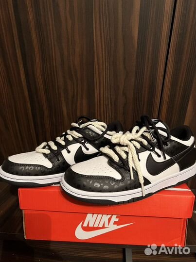 Кроссовки Nike Dunk Low Pro