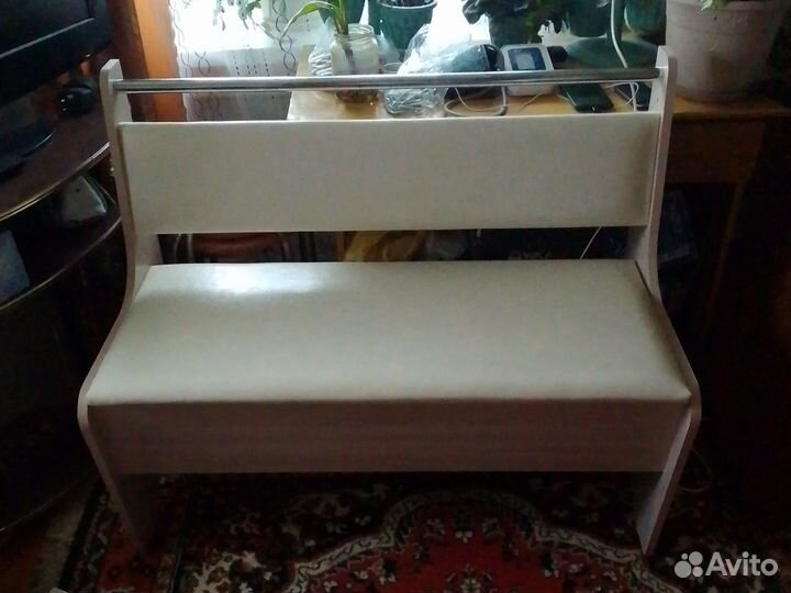 Кухонный уголок новый