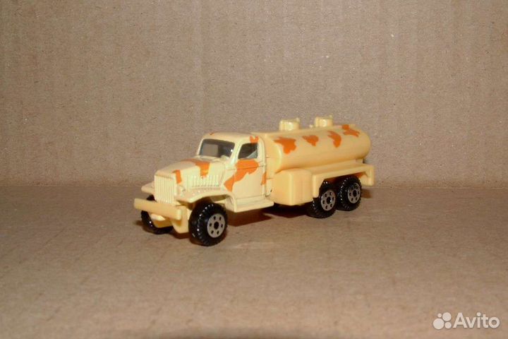 JMC бензовоз. Yat Ming. 1/87(HO)