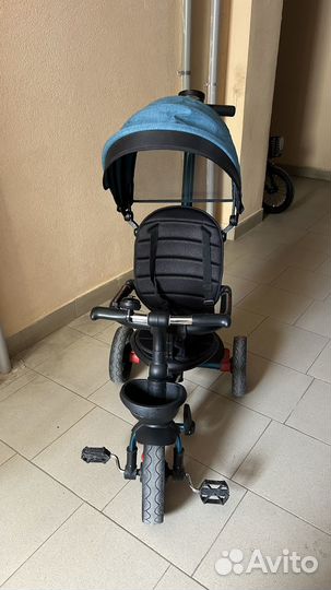 Трехколесный велосипед с ручкой