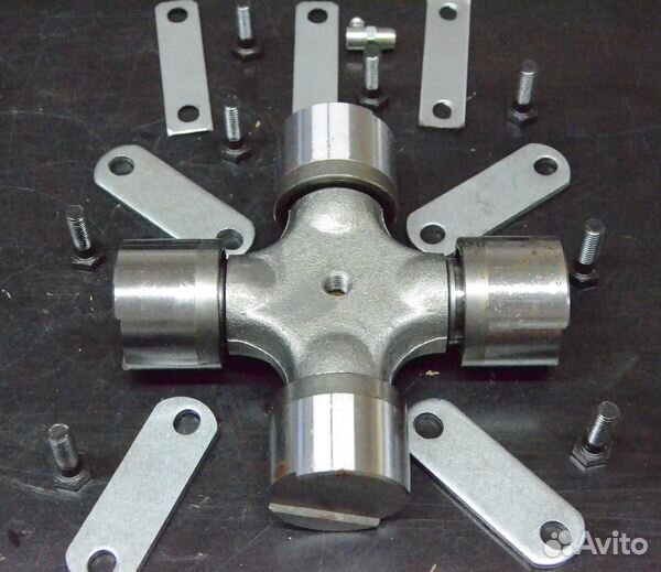 Крестовина кардана с пластинами Hyundai HD120