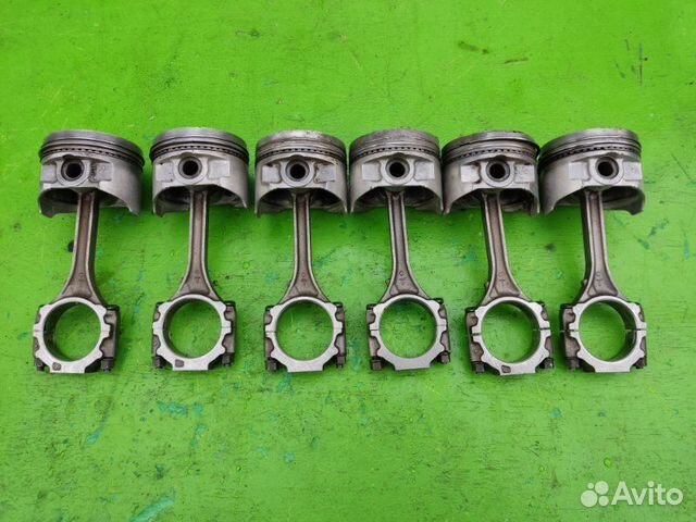 Поршень с шатуном Mitsubishi Galant E5 1993-1997