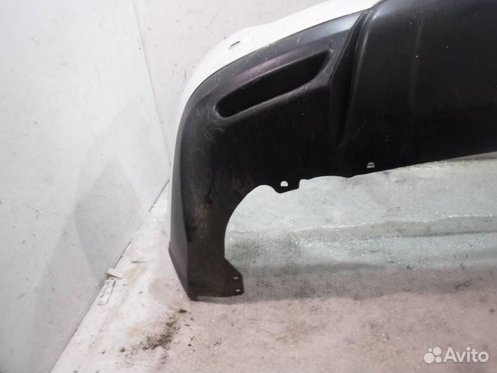 Бампер задний Ниссан