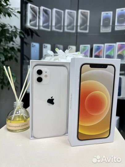iPhone 12, 64 ГБ