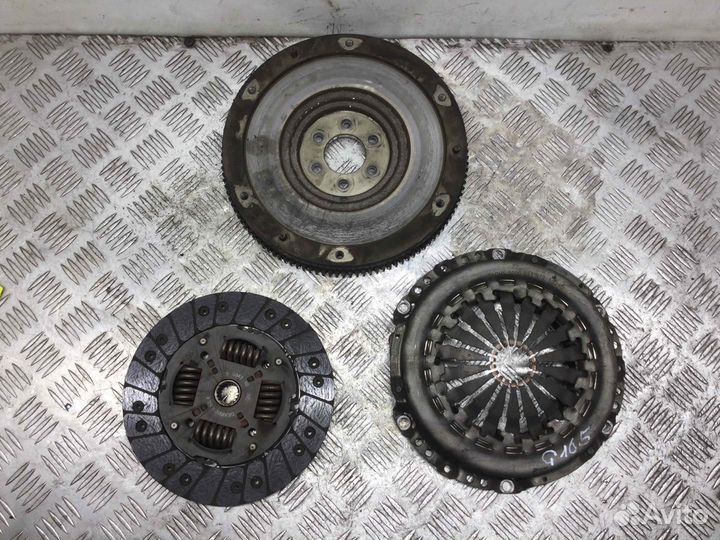 Маховик Peugeot 206 320034210; 9637569810 8hz