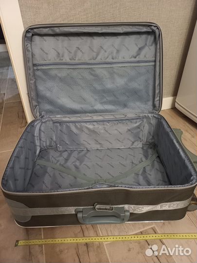 Чемодан на колесах бу