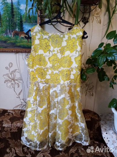 Платье для девочки размер 40-42