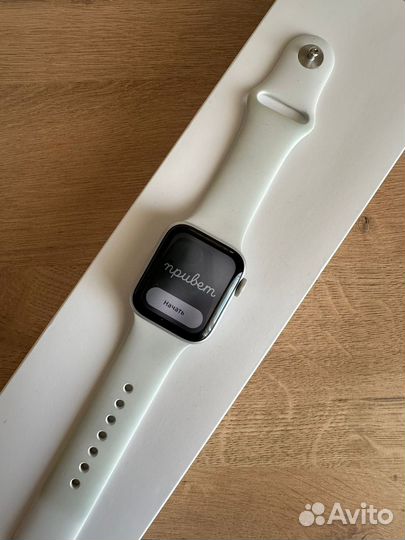 Часы apple watch se 40 мм