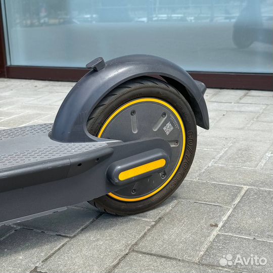 Электросамокат Ninebot Kickscooter Max G30