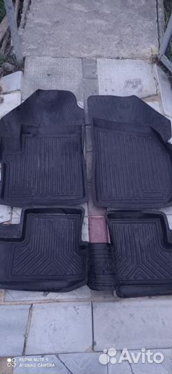 Автомобильные коврики резиновые бу