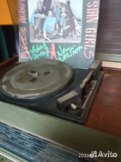 Продам музыкальный проигрыватель вега стерео 312