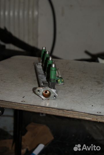 Форсунка инжекторная Mitsubishi Outlander CU