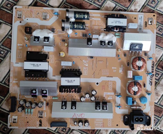 BN44-00977A от Samsung QE55Q70rauxru