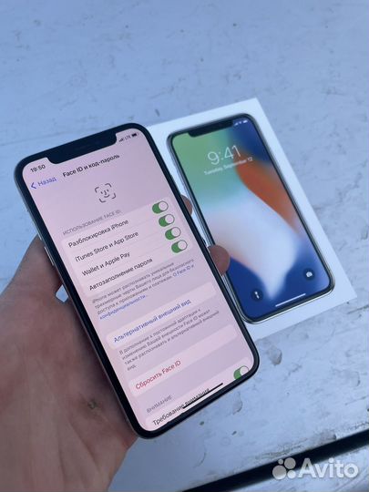 iPhone X, 64 ГБ