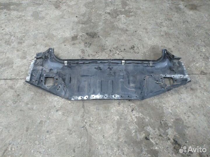 Задняя панель кузова задняя Nissan Primera P12