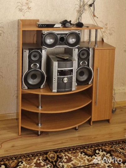 Тумба под телевизор