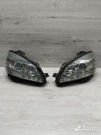 Фара галогеновая Mercedes C-Class W204 OM646 2008
