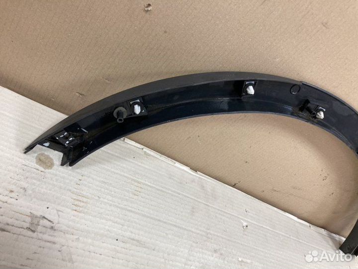Молдинг крыла задний правый Ford Kuga 2