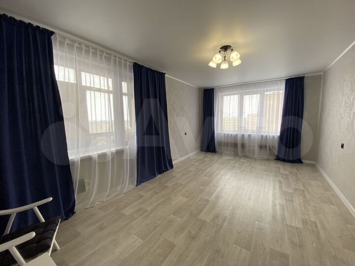 2-к. квартира, 52 м², 4/9 эт.