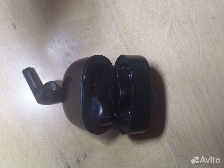 Беспроводные наушники Philips TAT2236BK