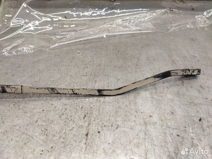 Поводок стеклоочистителя передний левый Suzuki