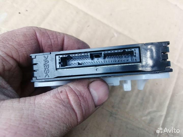 Блок управления парктрониками Toyota RAV4 XA50