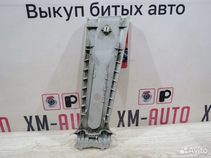 Обшивка стойки средняя левая Skoda Fabia