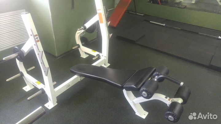Скамья для жима с отрицательным углом hoist