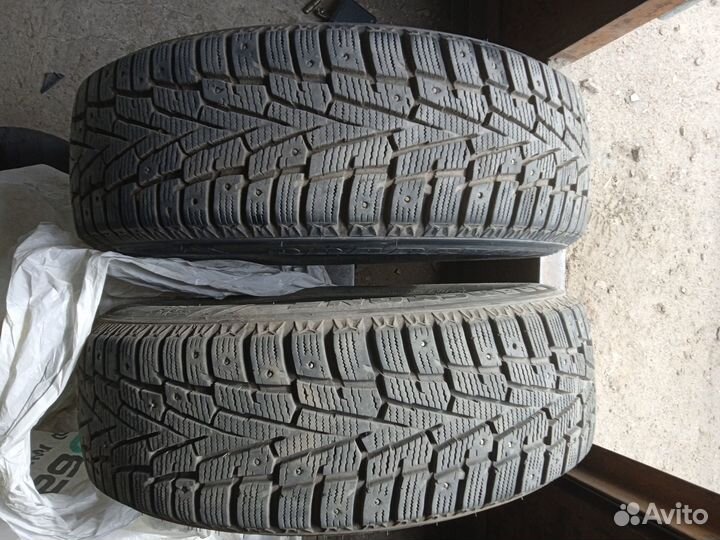 Roadstone Winguard WinSpike 195/65 R15