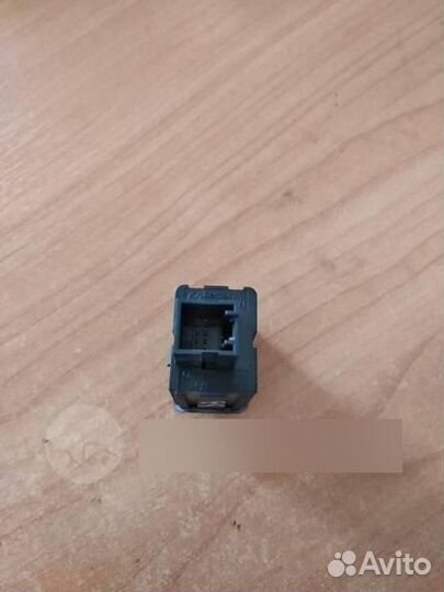 Кнопка освещения панели приборов VW Tiguan 2007-2